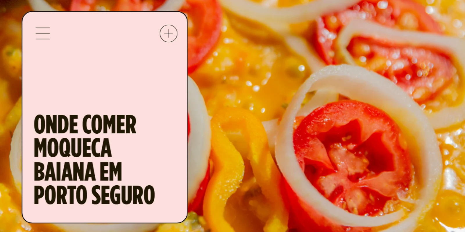 Panela de barro com moqueca de peixe fumegante servida com arroz e pirão